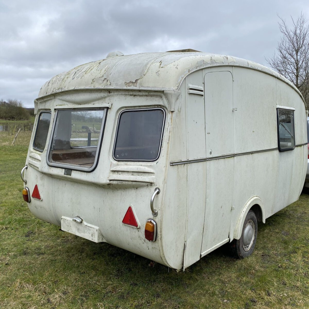 Ethel Vintage Caravans at Wainhill 3