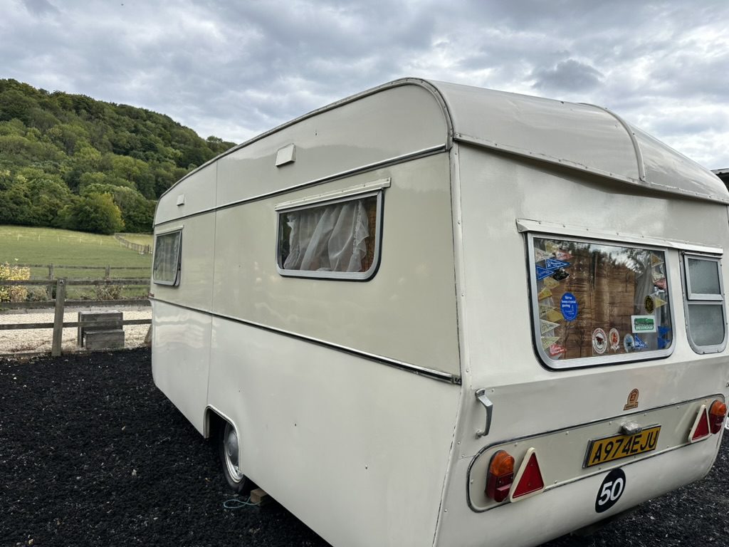 Wainhill Vintage Caravans - Cosmo 1